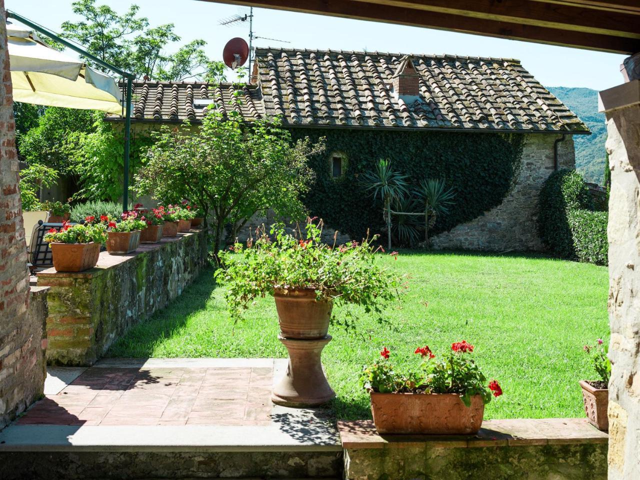 Ampinana Villa Eleonora מראה חיצוני תמונה